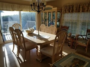 Dining - ULTIMATE PARADISE SUNRISE ON OCEAN in your backyard SUNSETS over Indian River (Vero Beach)