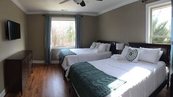 4 habitaciones, tabla de planchar con plancha y wifi gratis