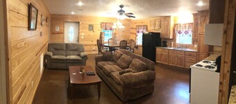 Cabine Lakeview confortable! Accès aux plages sablonneuses et aux criques protégées entre bateaux!