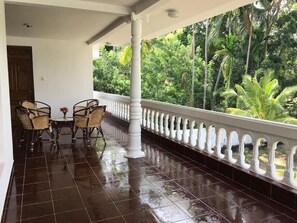 Balcony - white villa (Seeduwa - Katunayake)