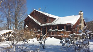 Exterior - Beautiful Adirondack Lodge just 15 Minutes from Gore Mt ski area & Lake George (Warrensburg)