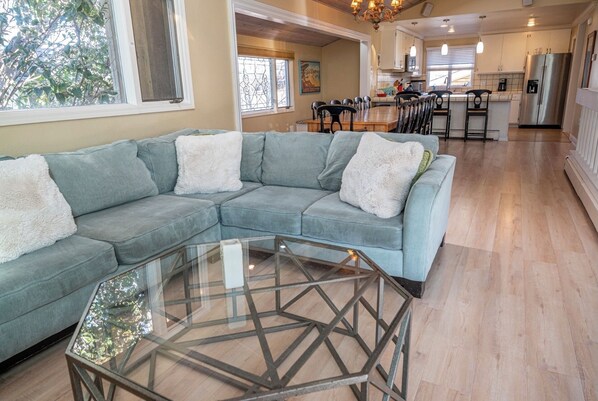 Smart TV, fireplace, video games, DVD player