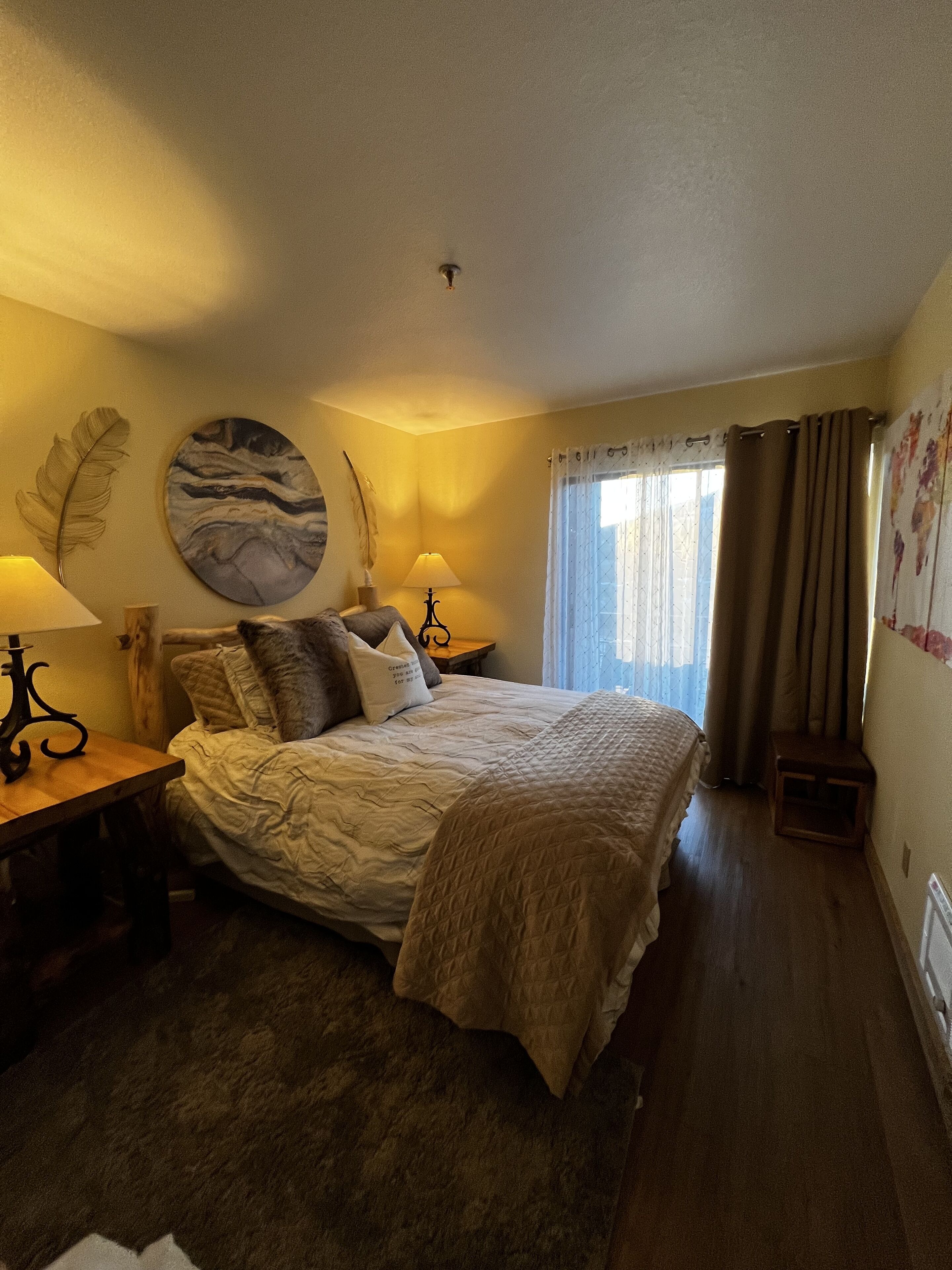 2 soverom, strykejern/-brett, wi-fi (inkludert) og sengetøy