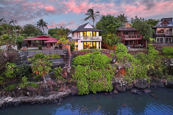 Exterior - Hale Honu - 5 Star Oceanfront Home Overlooking Turtle Cove! (Koloa)