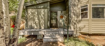 Welcoming Condo with Shared Pools, Hot Tub, Sauna, & Tennis