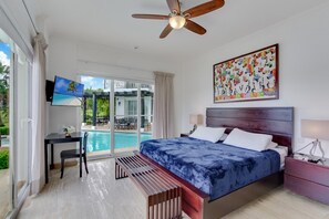 8 bedrooms, desk, iron/ironing board, travel cot