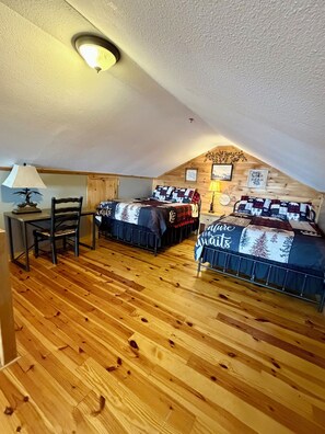 2 bedrooms, desk, free WiFi, bed sheets