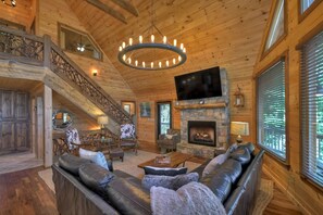 テレビ、暖炉、DVD プレーヤー