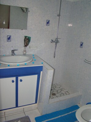 Towels, toilet paper