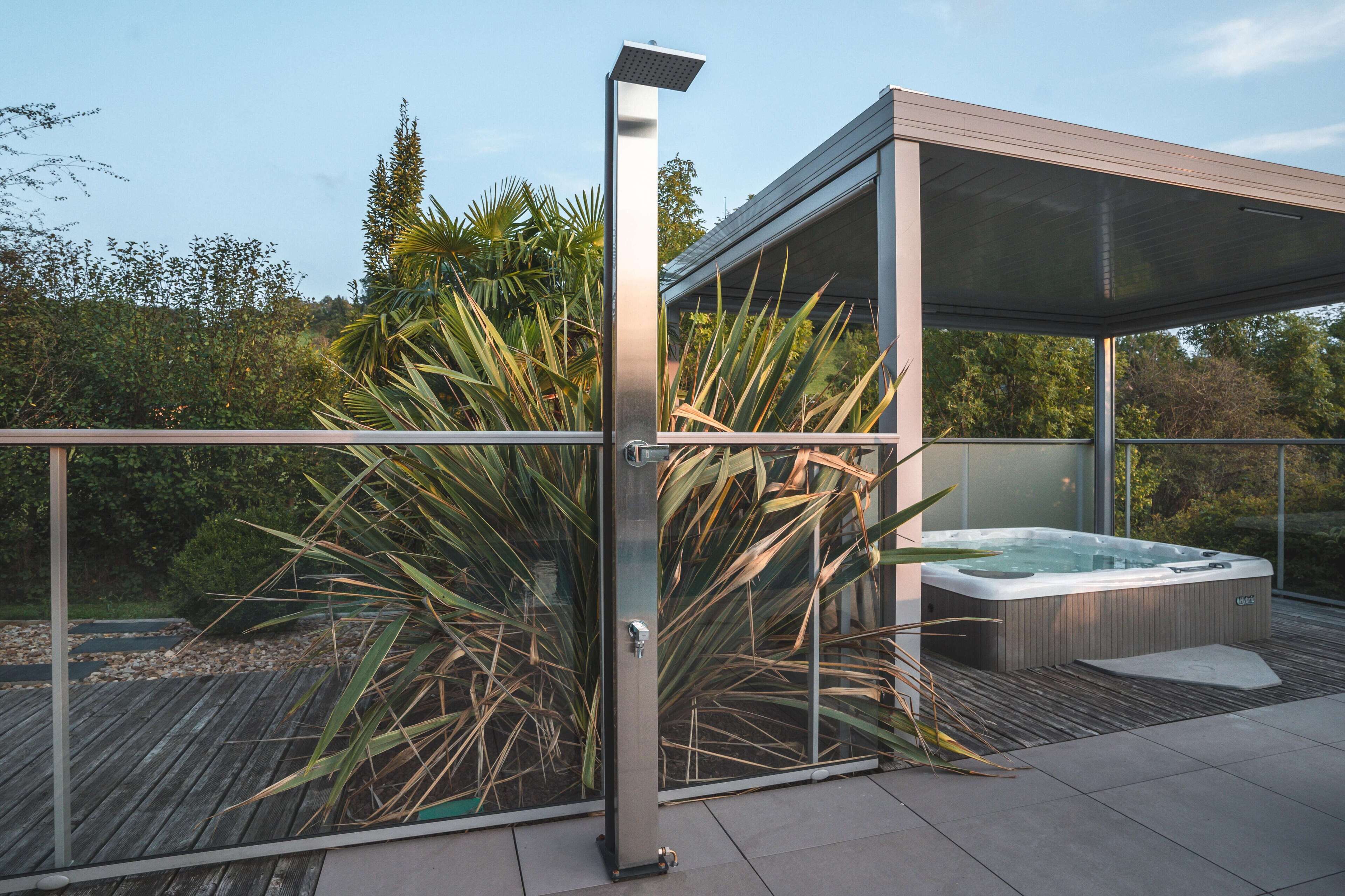 Bain à remous extérieur