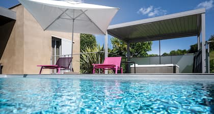 Villa Calmont : Oasis of Serenity in Aveyron with Private Pool and Jacuzzi
