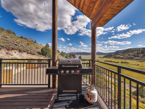 Panguitch Lakehome | Lake View | Sleeps 12