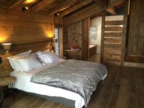 5 Schlafzimmer, Schreibtisch, Bügeleisen/Bügelbrett, Internetzugang