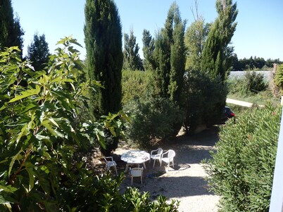 Tarascon VILLA RENTAL - DISTRICT ST GABRIEL