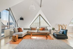 Smart-TV, videospill, bøker og stereoanlegg