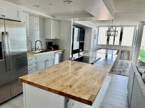 Fridge, microwave, oven, stovetop - Direct Oceanfront 3BR Condo - Awesome View of Ocean & Bay! (Ocean City)