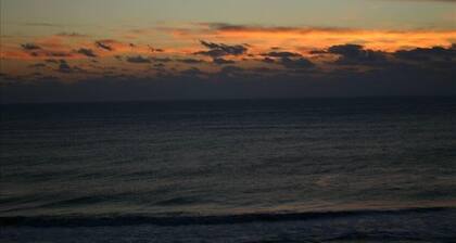 Suora Oceanfront 3BR Condo - Upea näkymä merelle ja lahdelle!