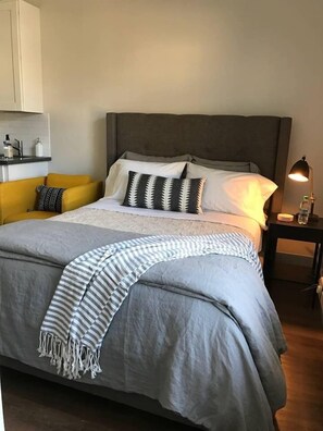 Desk, iron/ironing board, free WiFi, bed sheets
