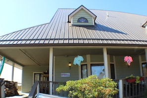 Exterior - Large Groups - sleeps up to 24 -group ski rentals & lift tickets available (Beech Mountain)