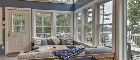 Smart TV, DVD player, books, video library