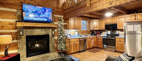 TV, peis, videospill og DVD-spiller