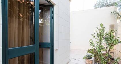 Modern, Bright and spacious Apartment close to beach and st. Julians