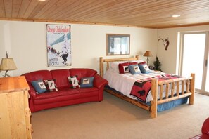 5 bedrooms, WiFi, bed sheets