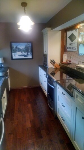 Fridge, microwave, oven, stovetop - Summer Golf / Winter Ski Condo in Gaylord Overlooking the Otsego Club and Resort (Gaylord)