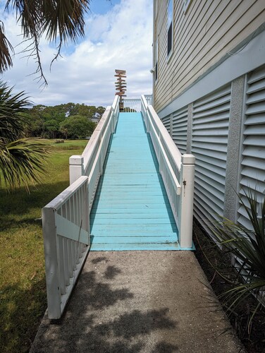 Ocean Views! 5 star reviews, easy beach access. Cards, cart incl, 1000 savings!