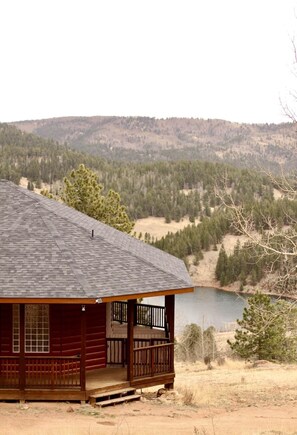 Exterior - The *Main* Aspen Lakehouse at Skagway Reservoir (Victor)