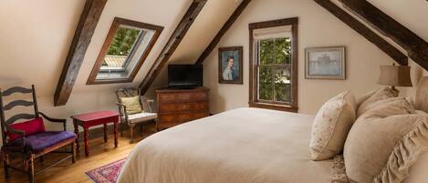 4 slaapkamers, een strijkplank/strijkijzer, wifi, beddengoed