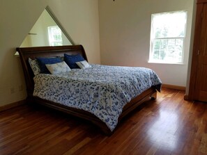 4 Schlafzimmer, Bügeleisen/Bügelbrett, WLAN, Bettwäsche