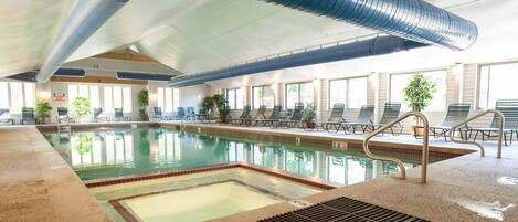 Piscine couverte, piscine extérieure