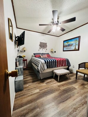 4 chambres, fer et planche à repasser, Wi-Fi gratuit, draps fournis