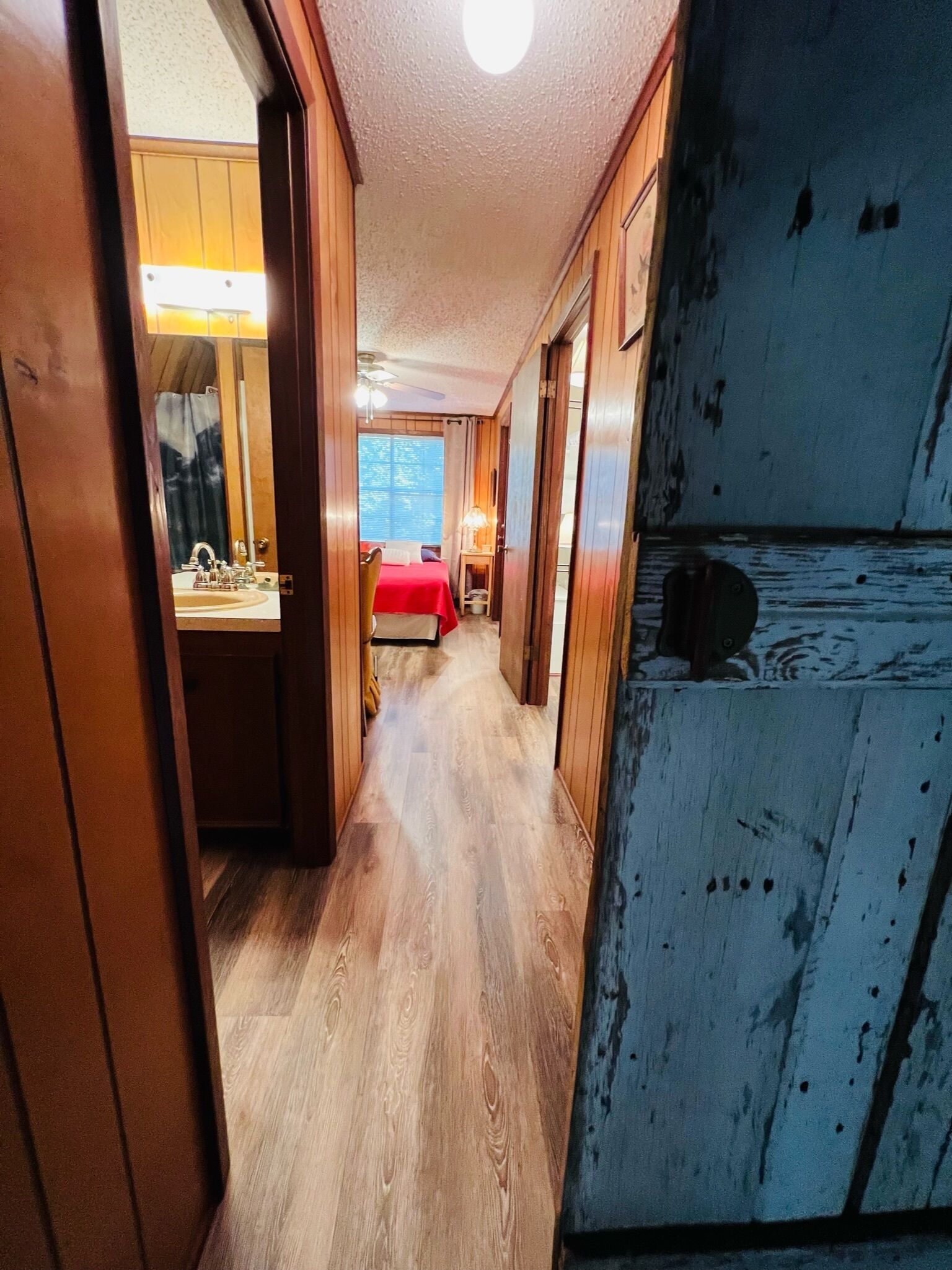 4 chambres, fer et planche à repasser, Wi-Fi gratuit, draps fournis