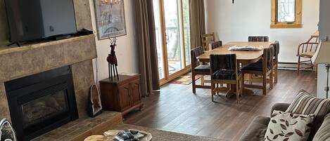 Smart TV, fireplace, DVD player