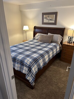 2 soverom, strykejern/-brett, wi-fi og sengetøy