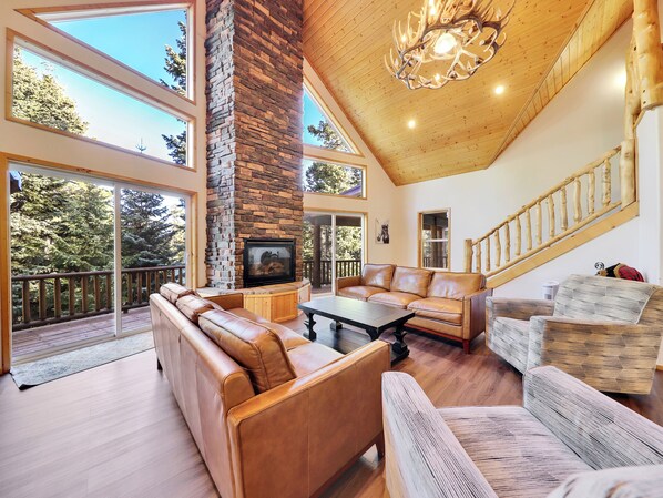 Smart TV, fireplace, DVD player, foosball