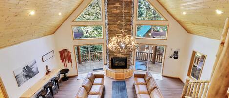 Smart-TV, Kamin, DVD-Player, Tischfußball