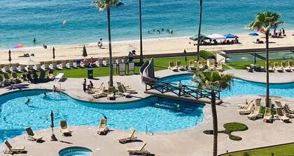 Remodeled Luxury Condo w/Breathtaking View Of The Sea of Cortez on Sandy Beach