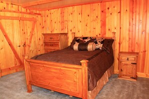 3 bedrooms, iron/ironing board, WiFi, bed sheets - Gorgeous 3 Bedroom Multi-Level Log Cabin With Grand Teton Views! (Jackson)