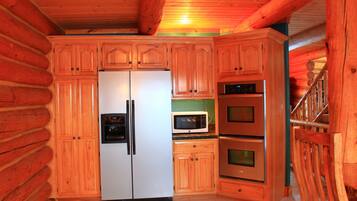 Frigorífic, microones, forn i placa de cuina