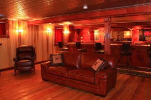 Interior - Gorgeous 3 Bedroom Multi-Level Log Cabin With Grand Teton Views! (Jackson)