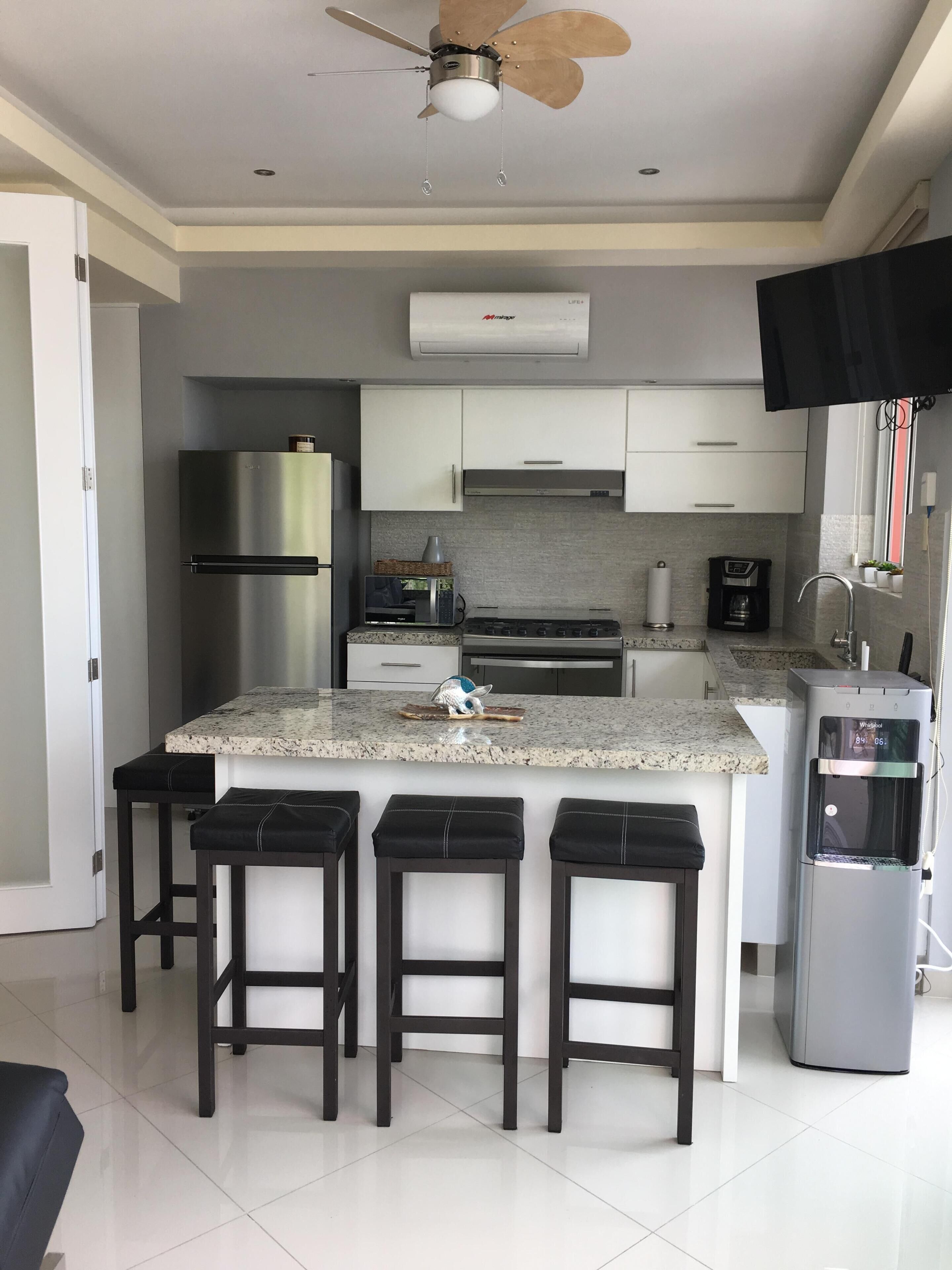 Fridge, microwave, oven, stovetop