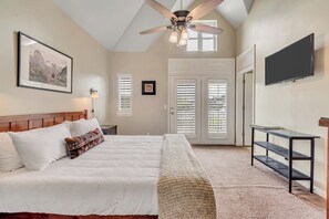 4 slaapkamers, een strijkplank/strijkijzer, gratis wifi, beddengoed