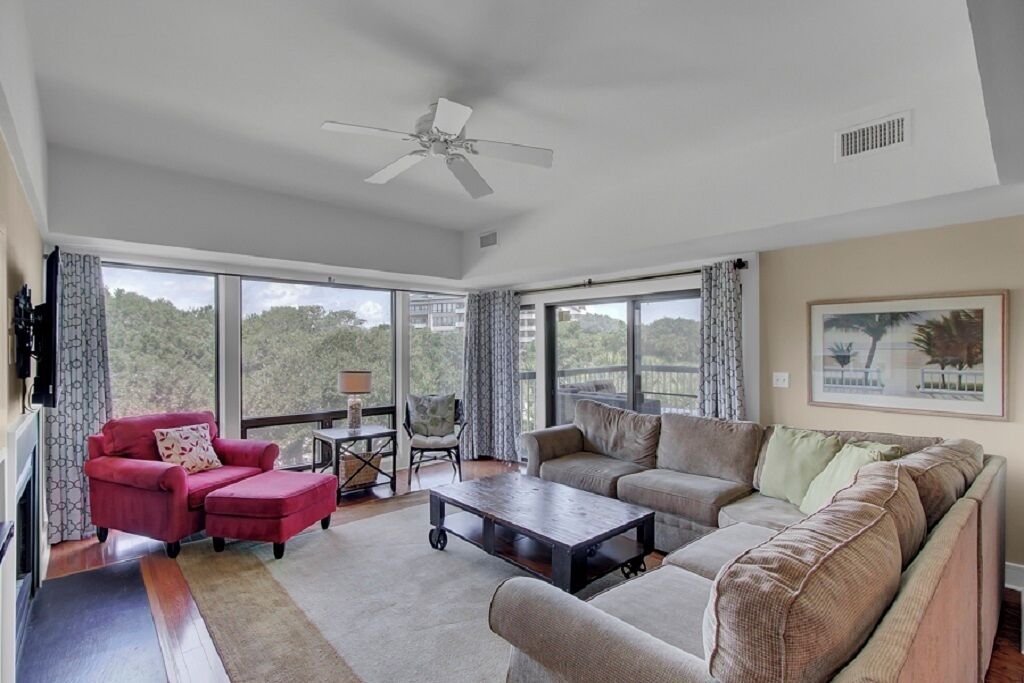 Smart TV, ping pong, printers