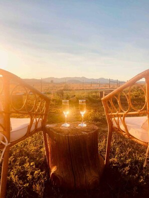 Luokittelematon kuva, 2 kautta 33, painike