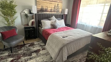 1 bedroom, desk, iron/ironing board, free WiFi