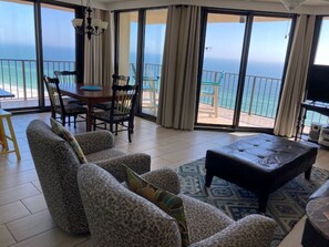 Smart TV, DVD player, stereo