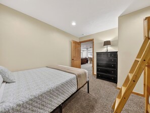 7 chambres, fer et planche à repasser, accès au Wi-Fi (inclus)